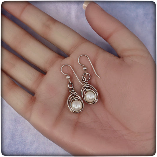 Nestled Pearl Earrings